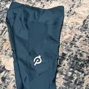 Small Peloton leggings